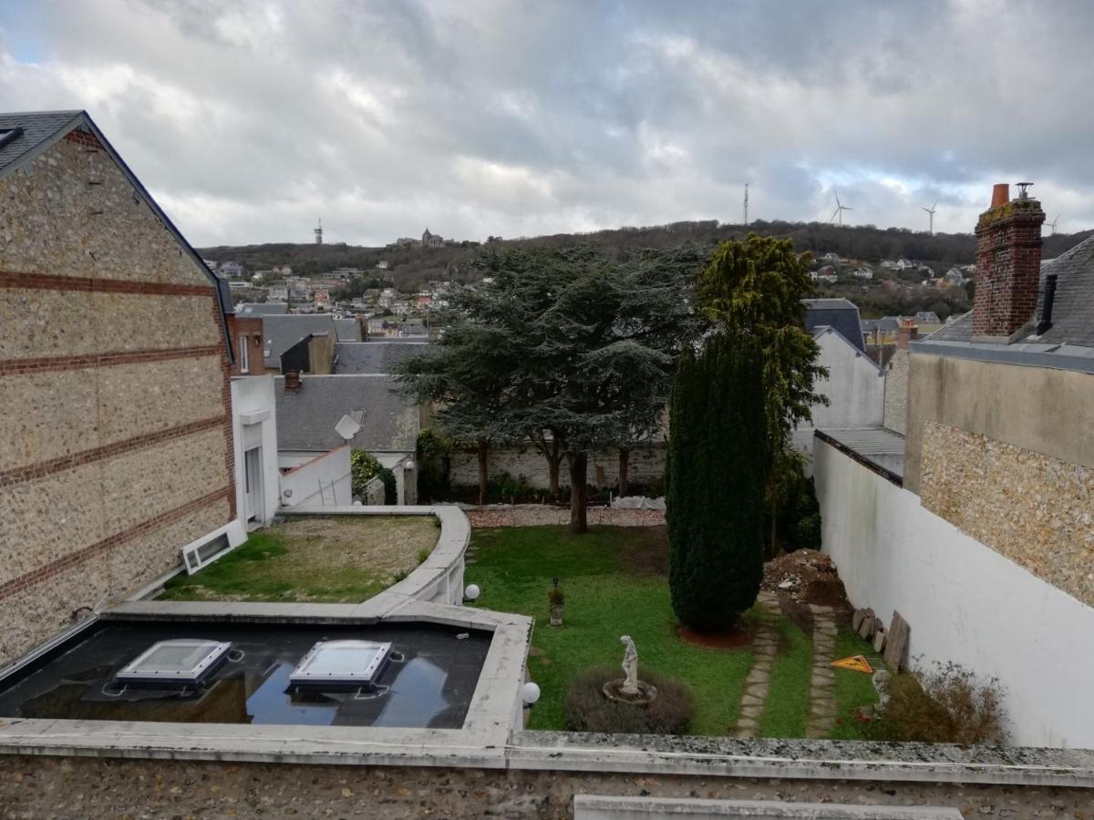 L Echappee Belle En Normandie, Au Coeur Historique De Fecamp Exterior photo